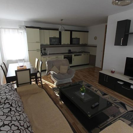Kasumi Apartment Prishtinë Ngoại thất bức ảnh